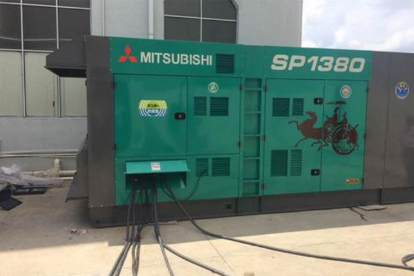 沧州为什么有些柴油发电机组的输出电压可以调节？