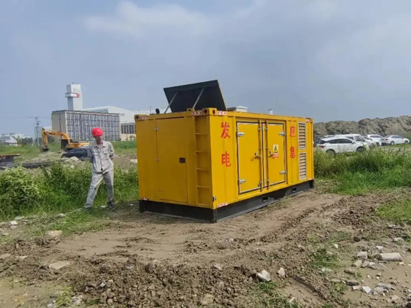 沧州200KW柴油发电机机组每小时的油耗量受哪些因素影响？